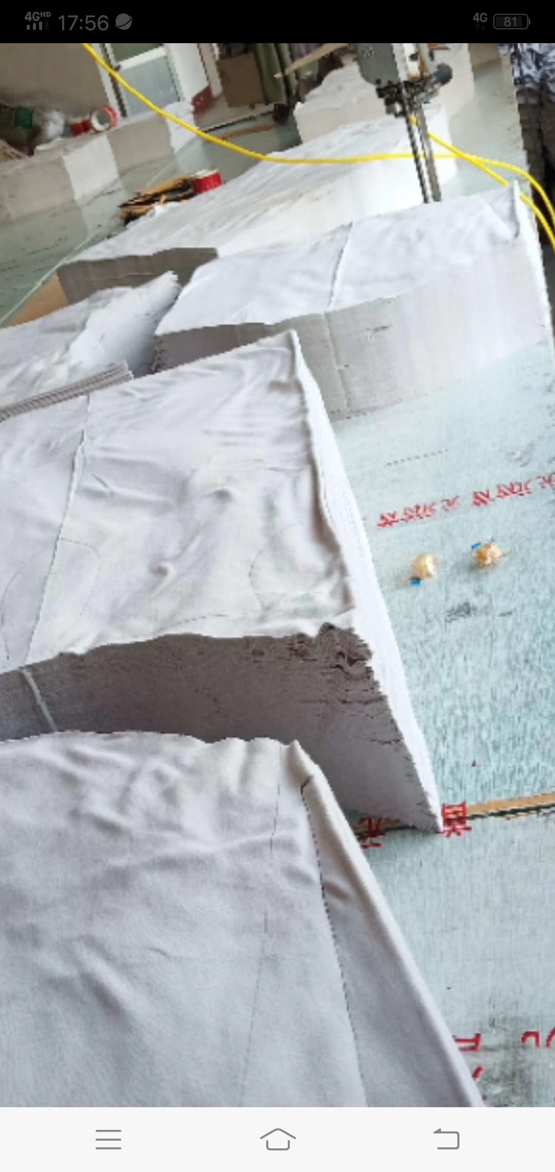 做衣服倉(cāng)庫(kù)使用布料